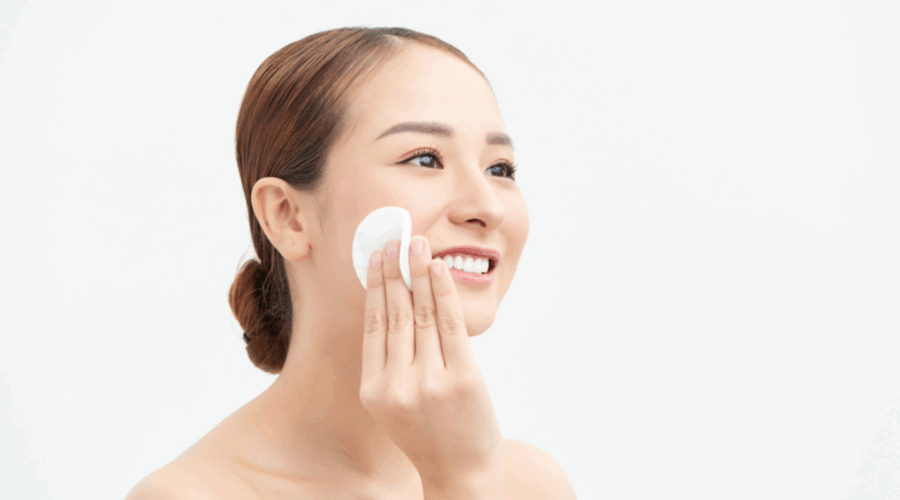 Natural Minimalist Beauty Hacks for a Glow Without the Clutter